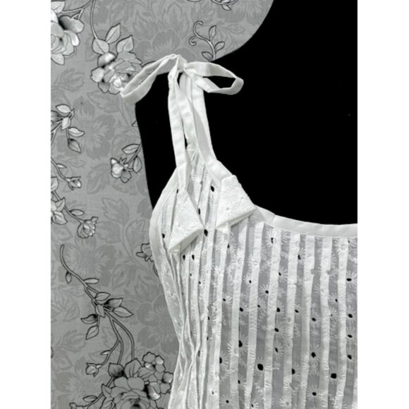 SoieRose White Victorian Cotton Nightgown – SR-1187 - Vintage Sleepwear - Picture 4 of 7